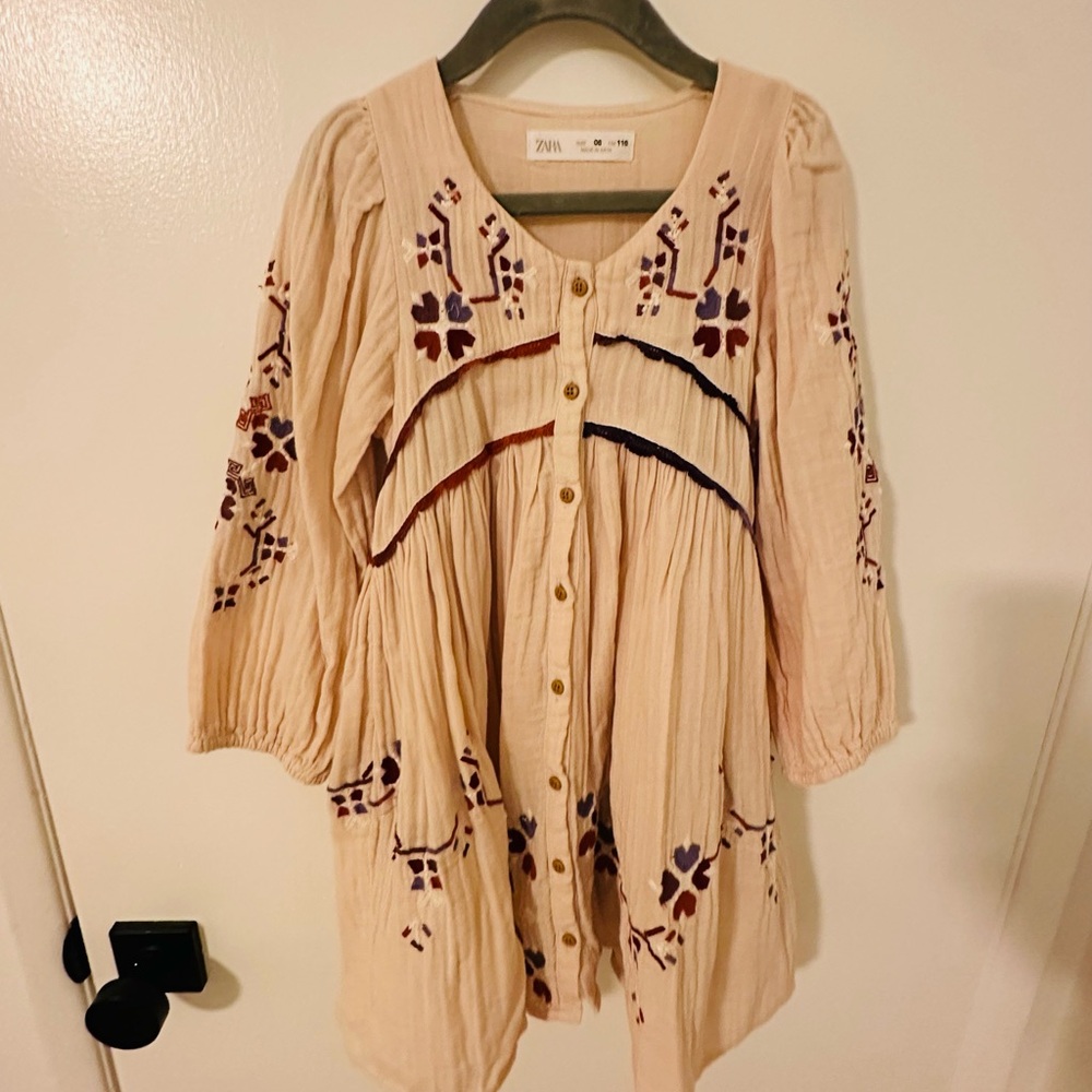 Zara Beige dress size6